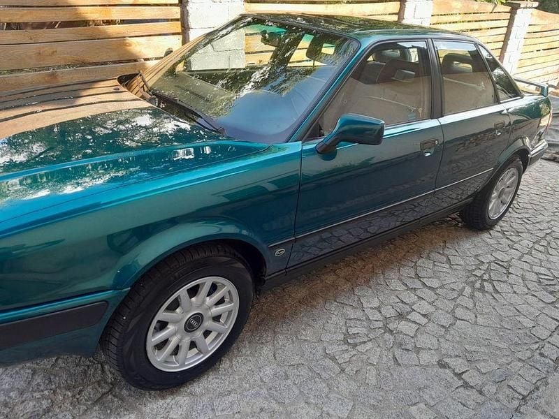 Grün Gebraucht 1993 Audi 80 Limousine | 2.000 € - Bild 1/4