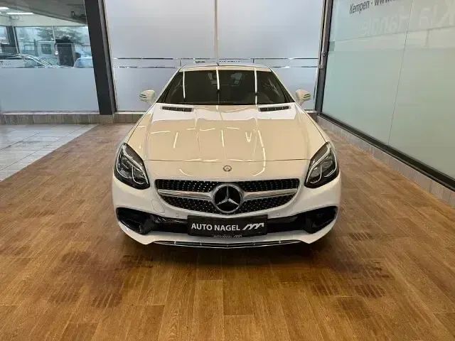 Gebraucht Mercedes SLC200 AMG 184 PS (135 kW) 2016 Weiß Cabrio