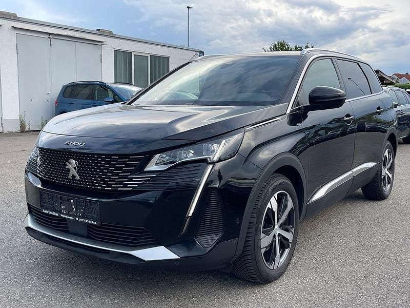 Noir perla nera Gebraucht 2022 Peugeot 5008 GT Van / Kleinbus | 19.900 € (Fairer Preis) - Bild 1/4