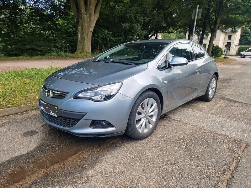 Grau Gebraucht 2013 Opel Astra GTC S Limousine | 5.999 € (Guter Preis) - Bild 1/4
