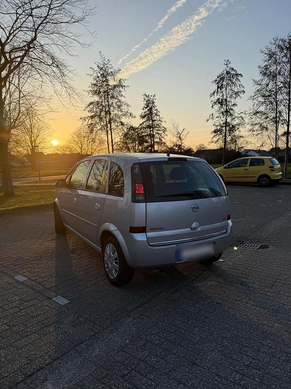 Second-hand Opel Meriva 75 CP (55 kW) 2006 Gri Monovolum