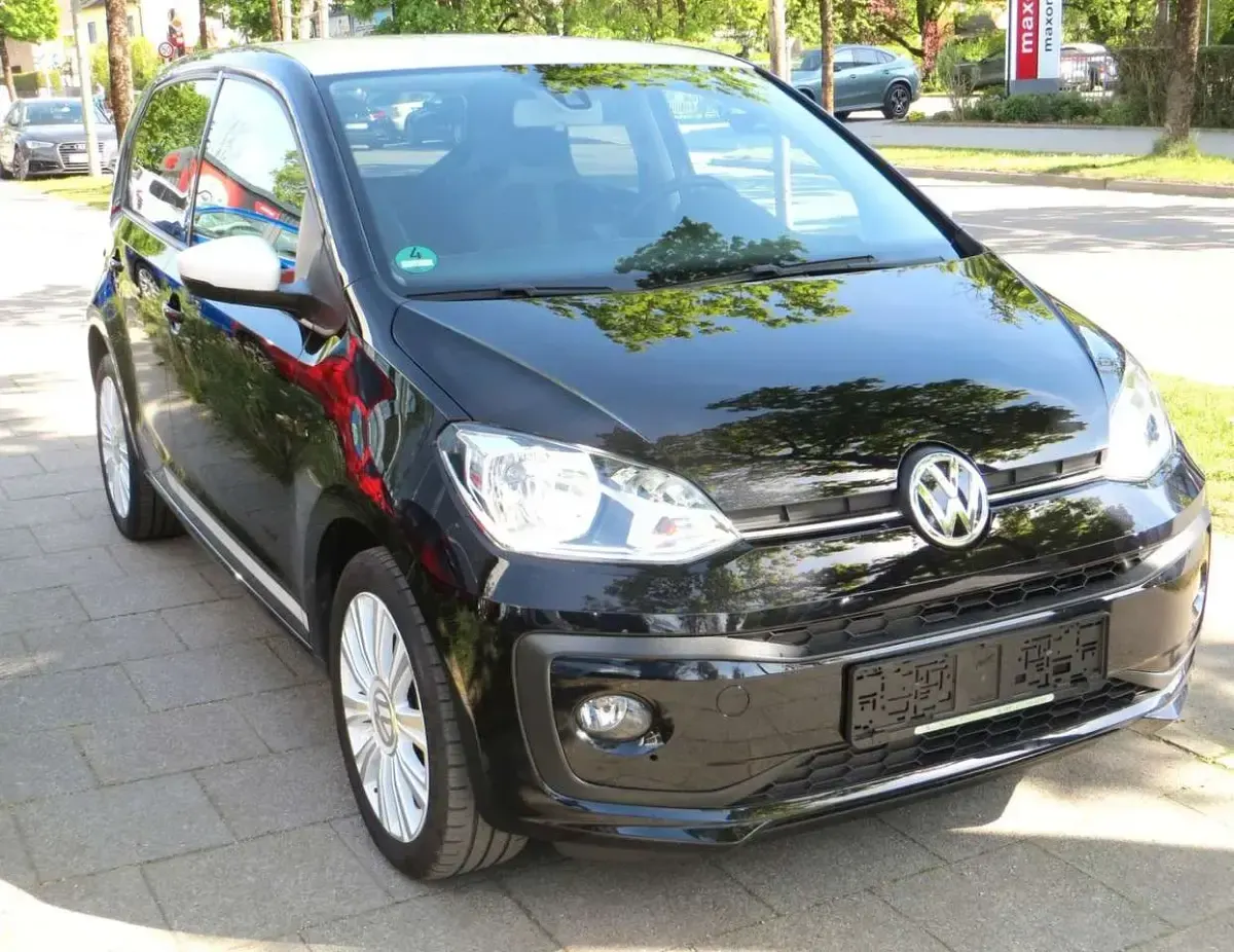Gebraucht VW up! high up! 75 PS (55 kW) 2018 Schwarz Kleinwagen