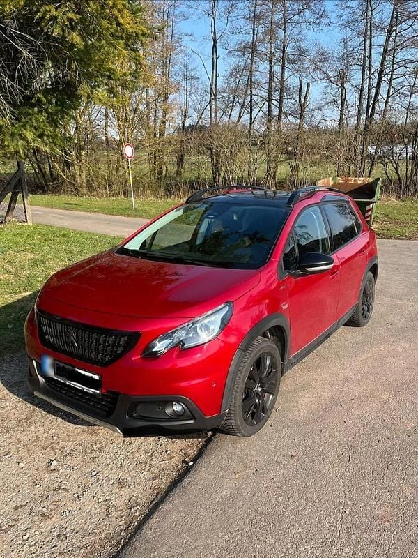 Gebraucht Peugeot 2008 GT 110 PS (80 kW) 2019 Rot SUV