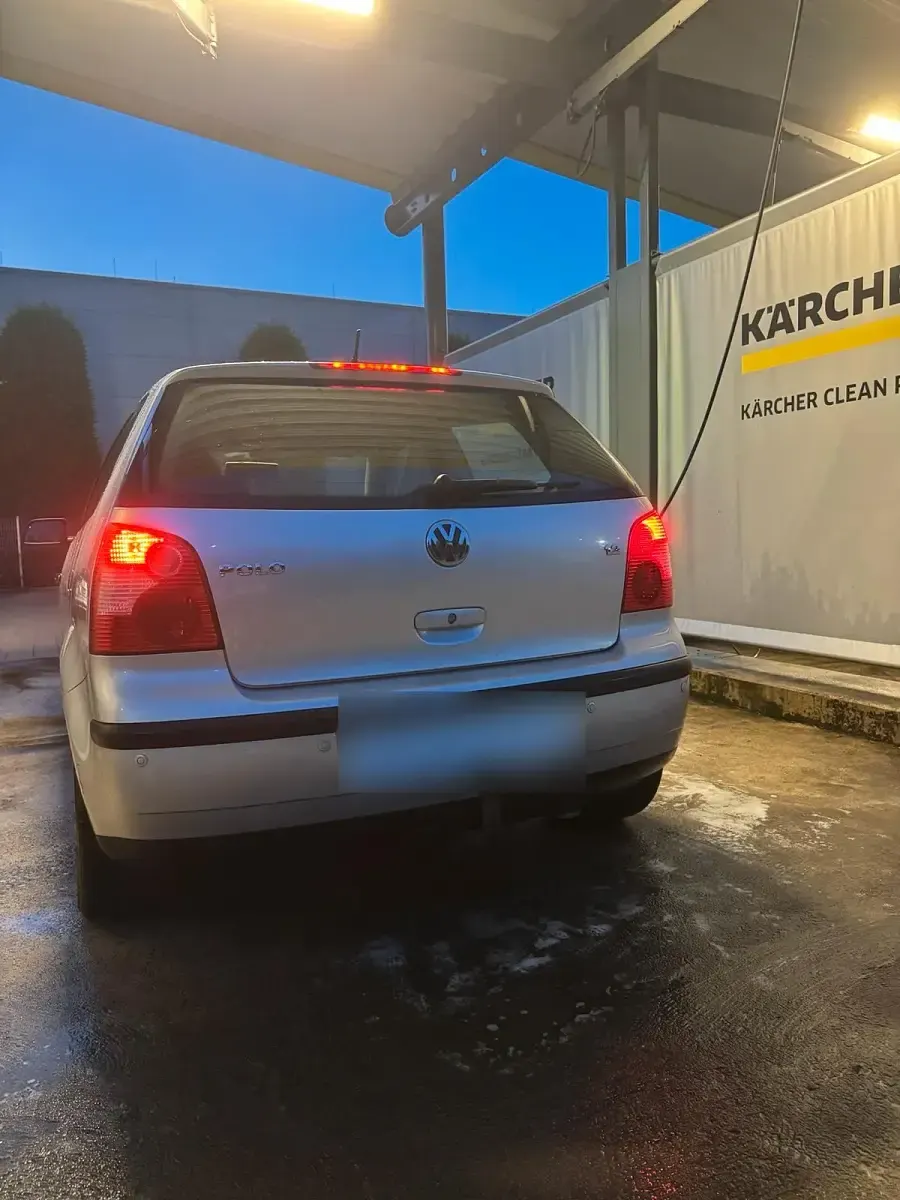 Gebraucht VW Polo 64 PS (47 kW) 2003 Grau Coupé