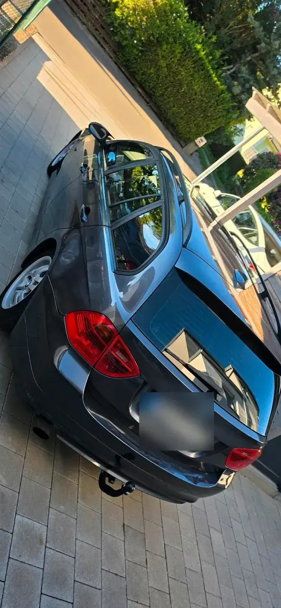 Gebraucht BMW 320 163 PS (119 kW) 2006 Grau Kombi