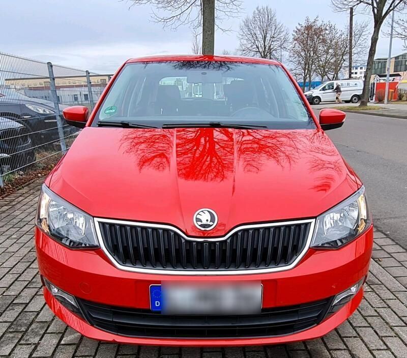 Rot Gebraucht 2017 Skoda Fabia Limousine | 7.500 € (Guter Preis) - Bild 1/4