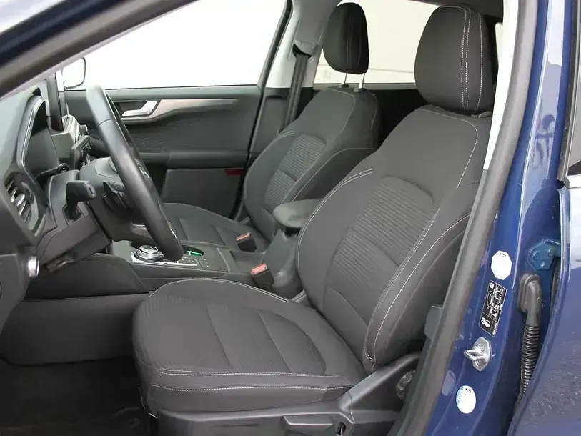 Używany Ford Kuga Titanium 190 KM (139 kW) 2020 Niebieski SUV
