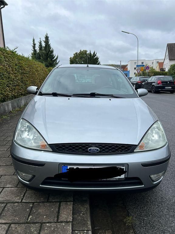Silber Gebraucht 2003 Ford Focus Kleinwagen | 1.650 € (Fairer Preis) - Bild 1/4