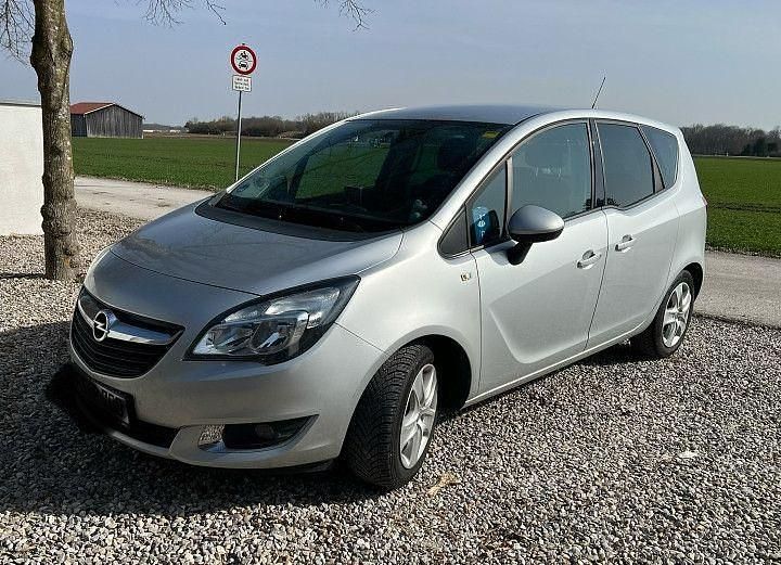 Gebraucht Opel Meriva drive 140 PS (102 kW) 2015 Silber Van / Kleinbus
