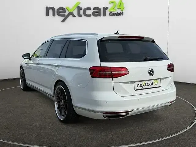 Gebraucht VW Passat Highline 239 PS (175 kW) 2015 Pure white Kombi