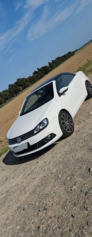 Weiß Gebraucht 2011 VW Eos Exclusive Cabrio | 9.950 € (Fairer Preis) - Bild 1/4