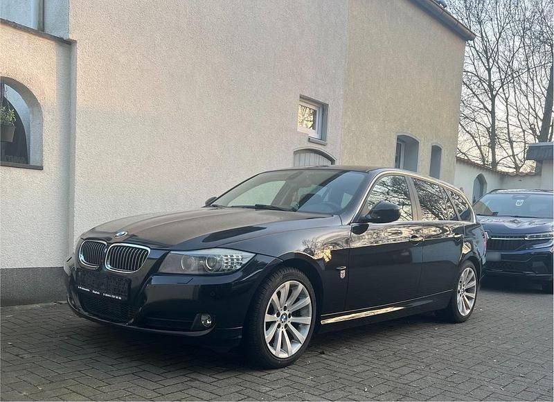 Gebraucht BMW 325 204 PS (150 kW) 2010 Schwarz Kombi
