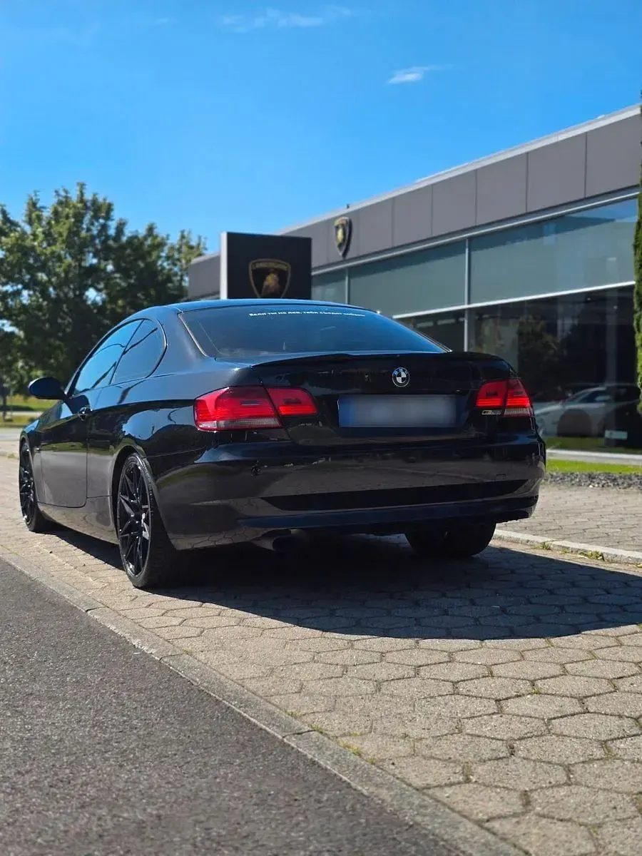 Gebraucht BMW 320 Performance 180 PS (132 kW) 2008 Schwarz Coupé