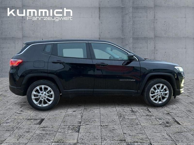 Gebraucht Jeep Compass Altitude 131 PS (96 kW) 2024 Schwarz SUV