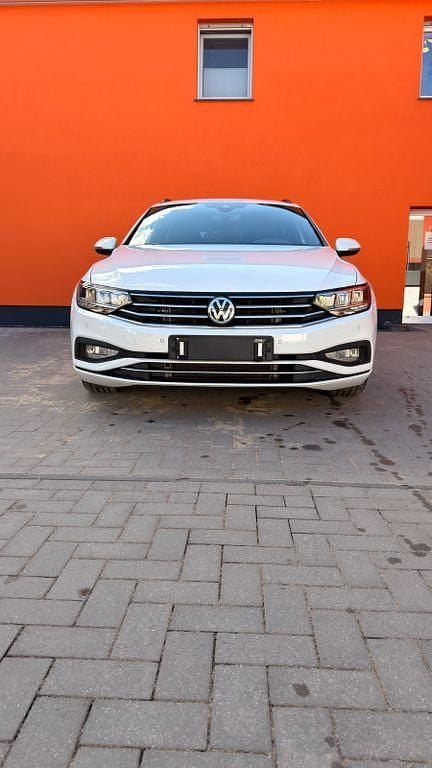 Gebraucht VW Passat 190 PS (139 kW) 2020 Weiß Kombi