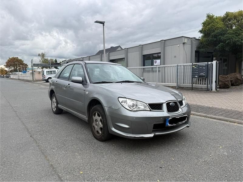 Grau Gebraucht 2006 Subaru Impreza Kombi | 1.900 € (Superpreis) - Bild 1/4