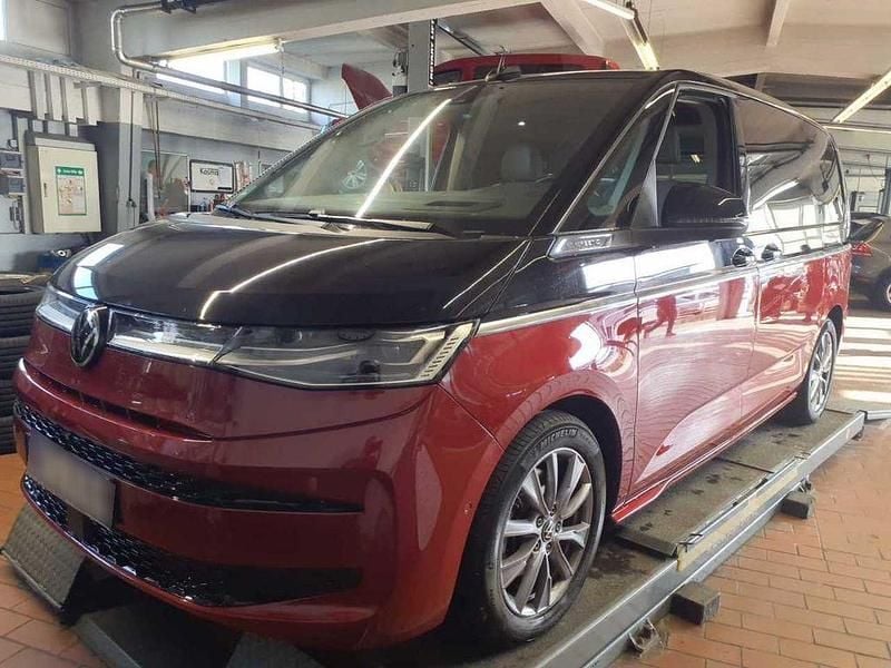 Schwarz Gebraucht 2023 VW Multivan Energetic Van / Kleinbus | 49.850 € (Guter Preis) - Bild 1/4
