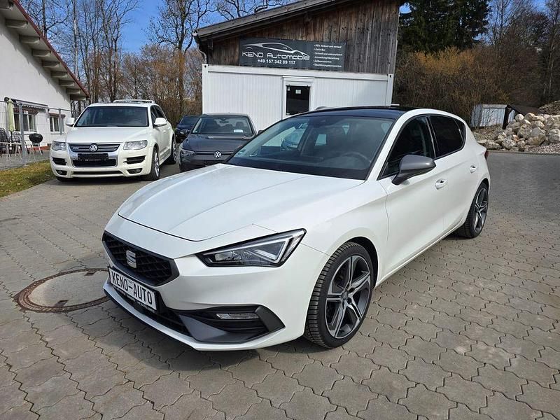 Second-hand Seat Leon FR 150 CP (110 kW) 2021 Alb Berlinǎ
