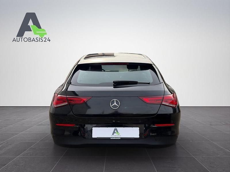 Gebraucht Mercedes CLA180 Shooting Brake 136 PS (100 kW) 2020 Schwarz Kombi