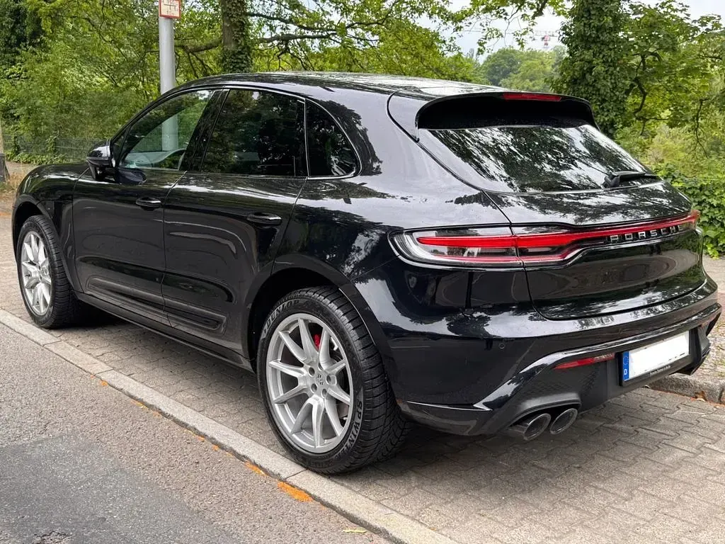 Gebraucht Porsche Macan 381 PS (280 kW) 2023 Schwarz SUV