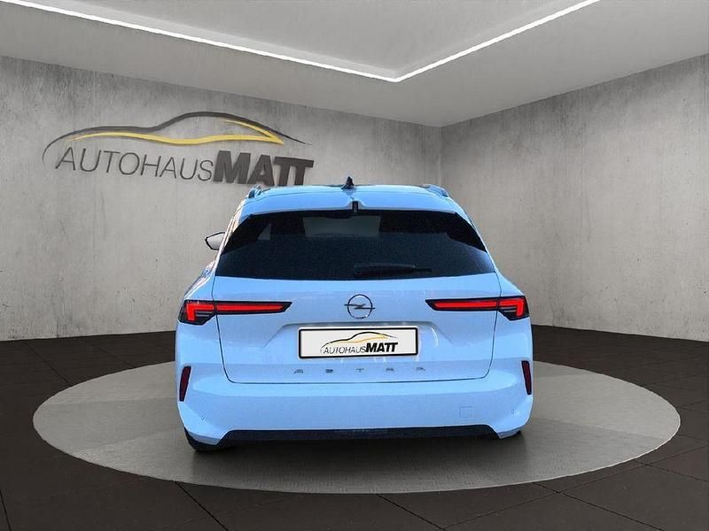 Neu Opel Astra Edition 131 PS (96 kW) 2025 Arktis weiß Kombi