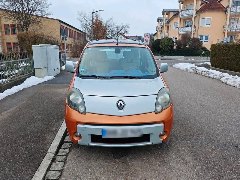 Gebraucht Renault Kangoo 109 PS (80 kW) 2009 Orange Kleinwagen