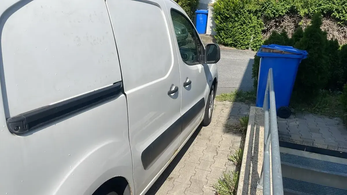 Gebraucht Citroën Berlingo 66 PS (48 kW) 2011 Weiß Van / Kleinbus