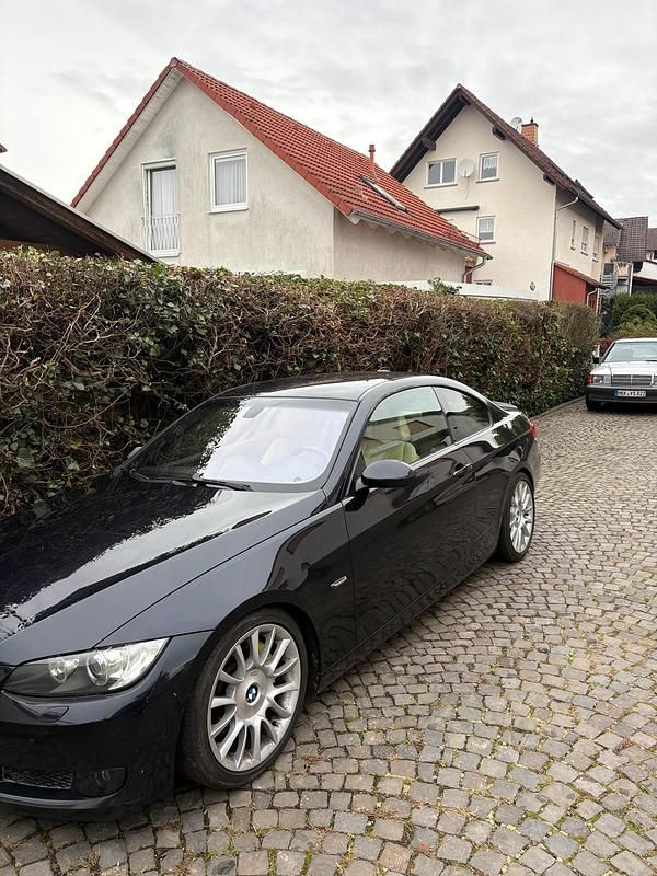 Schwarz Gebraucht 2007 BMW 335 Coupé | 13.800 € (Superpreis) - Bild 1/4
