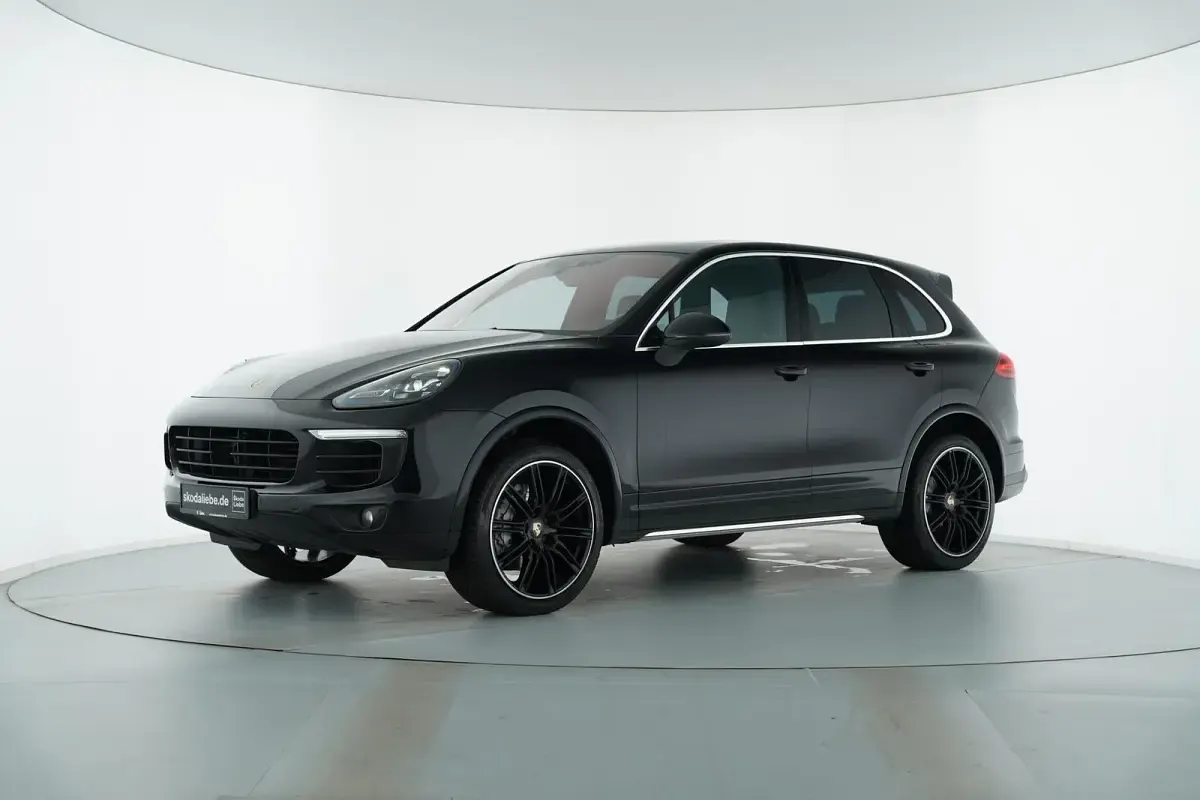 Gebraucht Porsche Cayenne 385 PS (283 kW) 2016 Tiefschwarzmetallic SUV