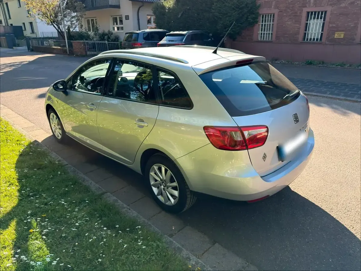 Gebraucht Seat Ibiza ST Style 69 PS (50 kW) 2014 Silber Kombi