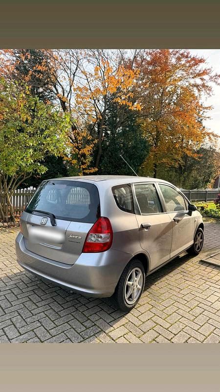 Gebraucht Honda Jazz 75 PS (55 kW) 2004 Silber Kleinwagen