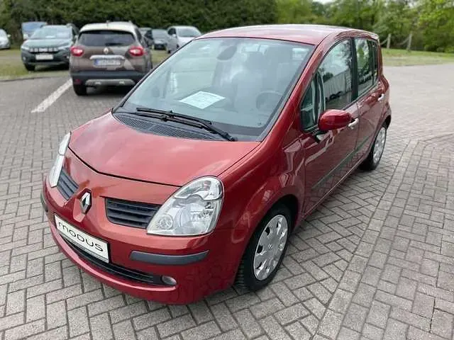 Używany Renault Modus Dynamique 103 KM (75 kW) 2006 Czerwony Minivan