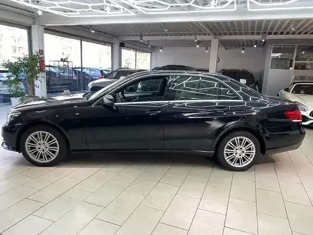Gebraucht Mercedes E250 204 PS (150 kW) 2015 Obsidianschwarz  metalliclack Limousine