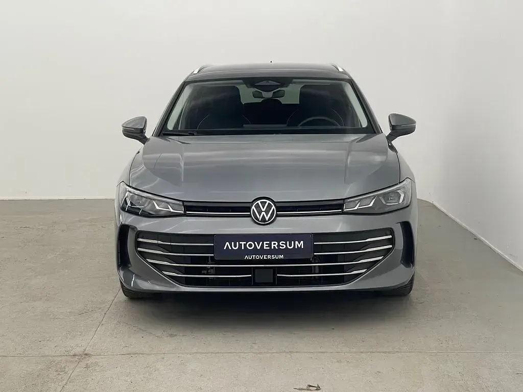 Gebraucht VW Passat 204 PS (150 kW) 2024 Grau Kombi