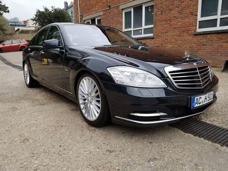 Schwarz Gebraucht 2009 Mercedes S350 Limousine | 14.000 € - Bild 1/4