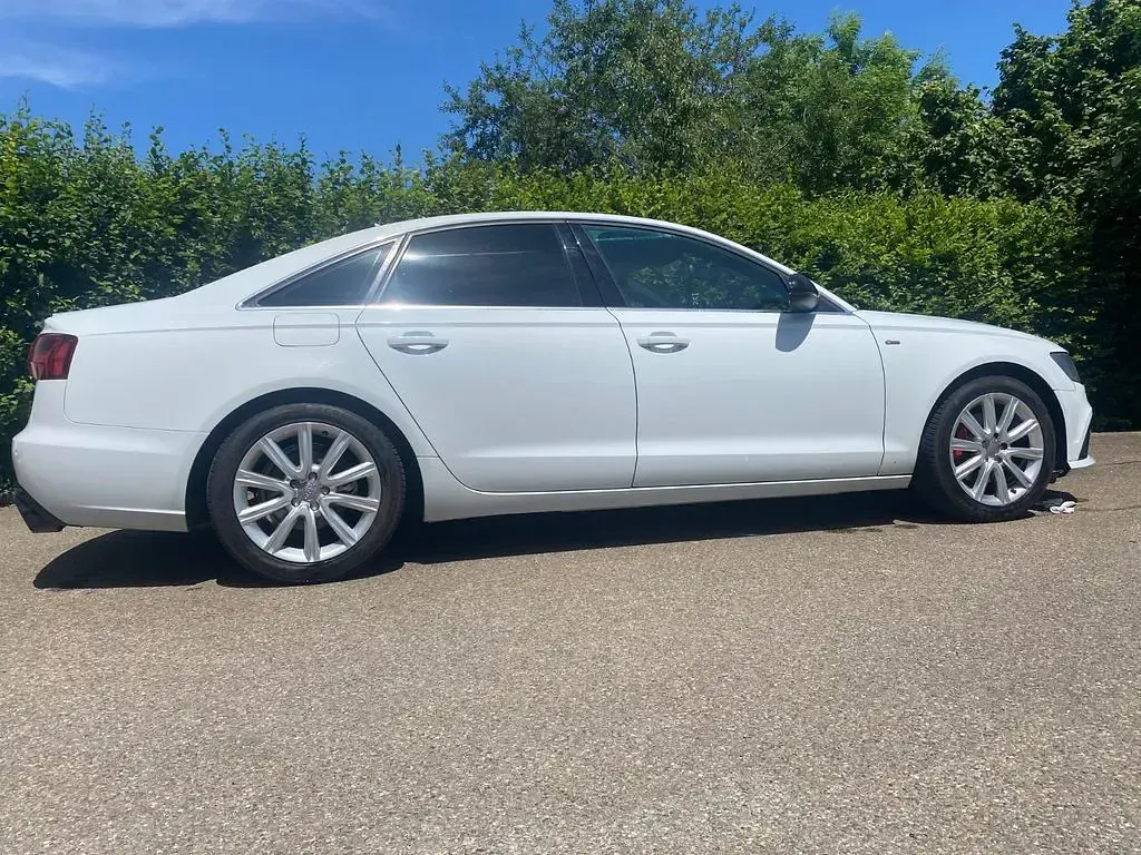 Gebraucht Audi A6 Sport 211 PS (155 kW) 2012 Weiß Limousine
