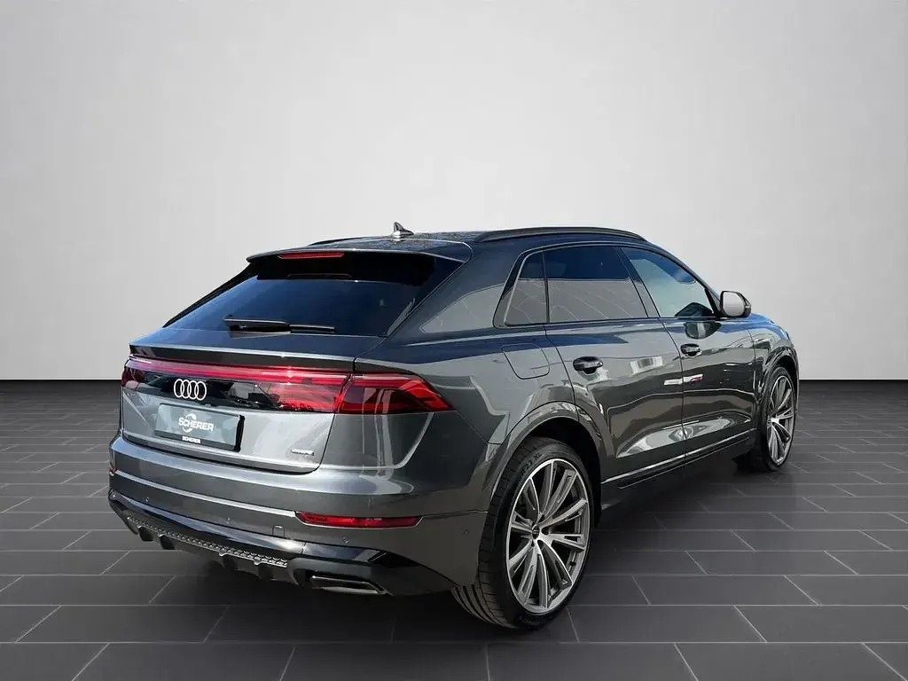 Neu Audi Q8 Business 490 PS (360 kW) 2026 Grau SUV