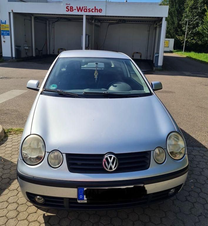Silber Gebraucht 2003 VW Polo Trendline Limousine | 799 € (Guter Preis) - Bild 1/4