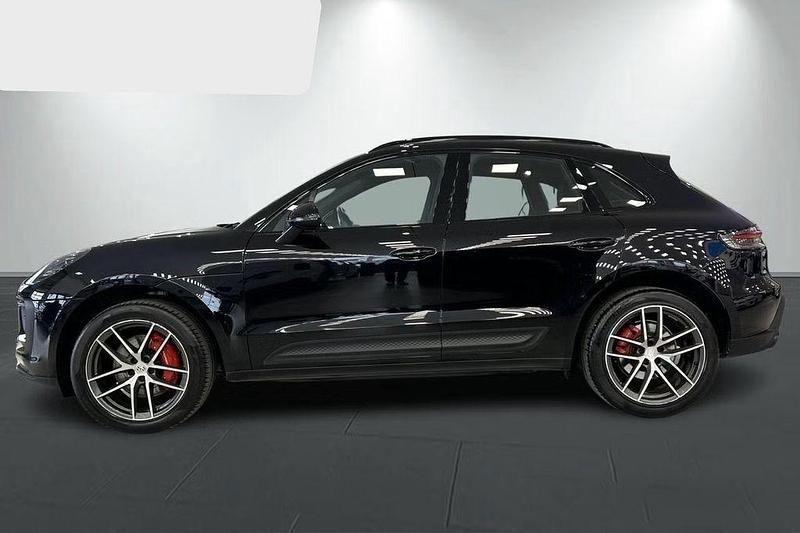 Gebraucht Porsche Macan S 381 PS (280 kW) 2023 Tiefschwarz SUV