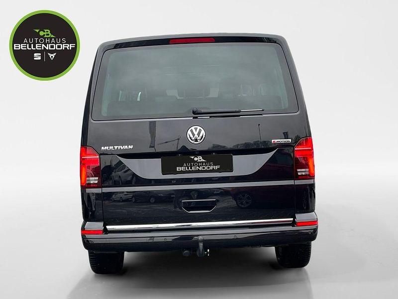 Gebraucht VW Multivan Highline 204 PS (150 kW) 2023 Schwarz Van