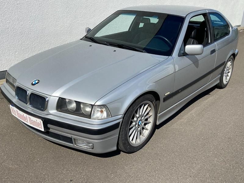 Silber Gebraucht 1999 BMW 323 Sport Line Coupé | 3.590 € (Superpreis) - Bild 1/4