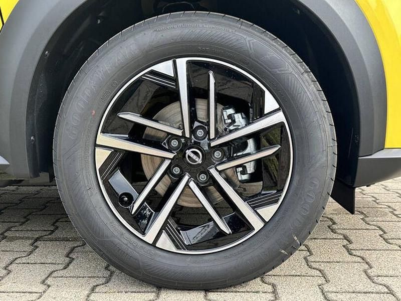 Gebraucht Nissan Juke N-Connecta 105 PS (77 kW) 2024 Gelb SUV