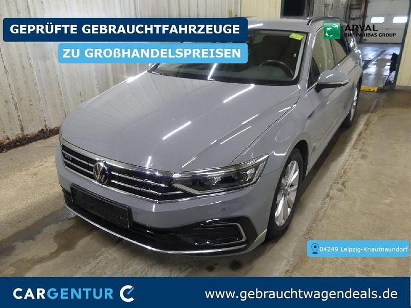 Gebraucht VW Passat GTE 156 PS (114 kW) 2022 Grau Kombi