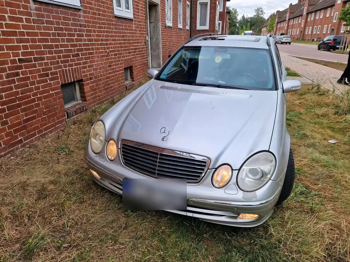 Gebraucht Mercedes E320 224 PS (164 kW) 2005 Silber Kombi