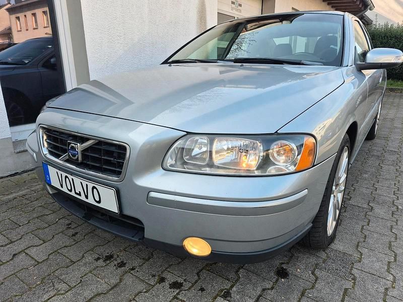 Gebraucht Volvo S60 140 PS (102 kW) 2008 Silber Limousine