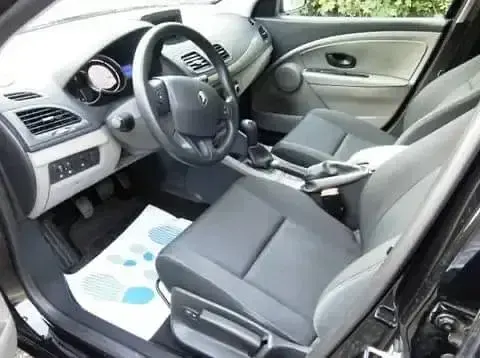 Gebraucht Renault Mégane 101 PS (74 kW) 2011 Schwarz Kleinwagen