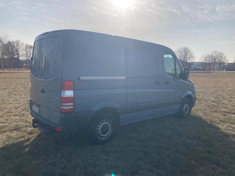 Gebraucht Mercedes Sprinter 163 PS (119 kW) 2018 Grau Van