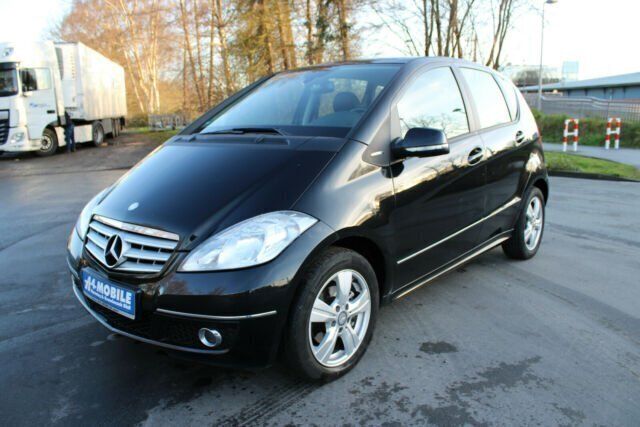 Gebraucht Mercedes A180 109 PS (80 kW) 2010 Schwarz metallic Limousine