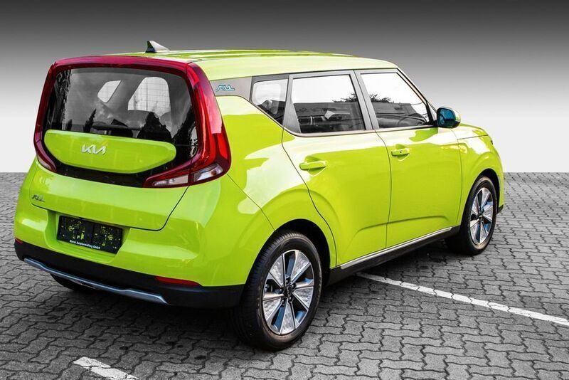 Gebraucht Kia Soul EV Edition 7 100 kW (136 PS) 2021 (cej) space cadet green SUV
