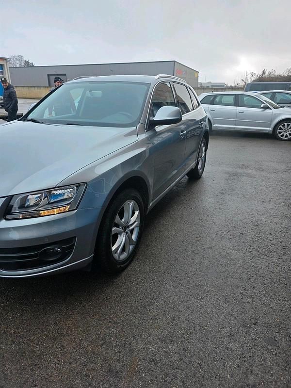 Gebraucht Audi Q5 177 PS (130 kW) 2010 Andere farben SUV